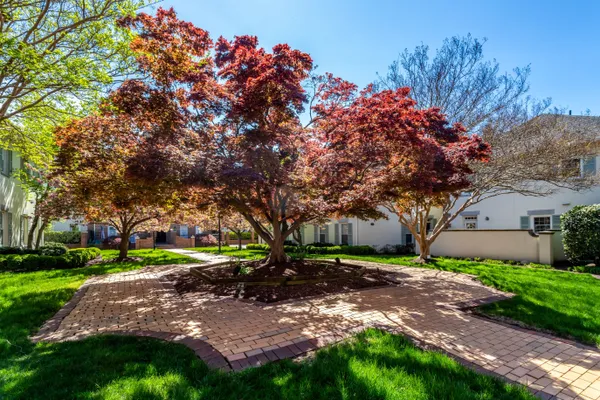 $900,000 | 402 2nd Street, Alexandria, VA 22314