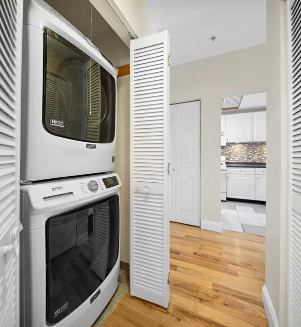 $750,000 | 402 9th Street, Unit W3J, Hoboken, NJ 07030
