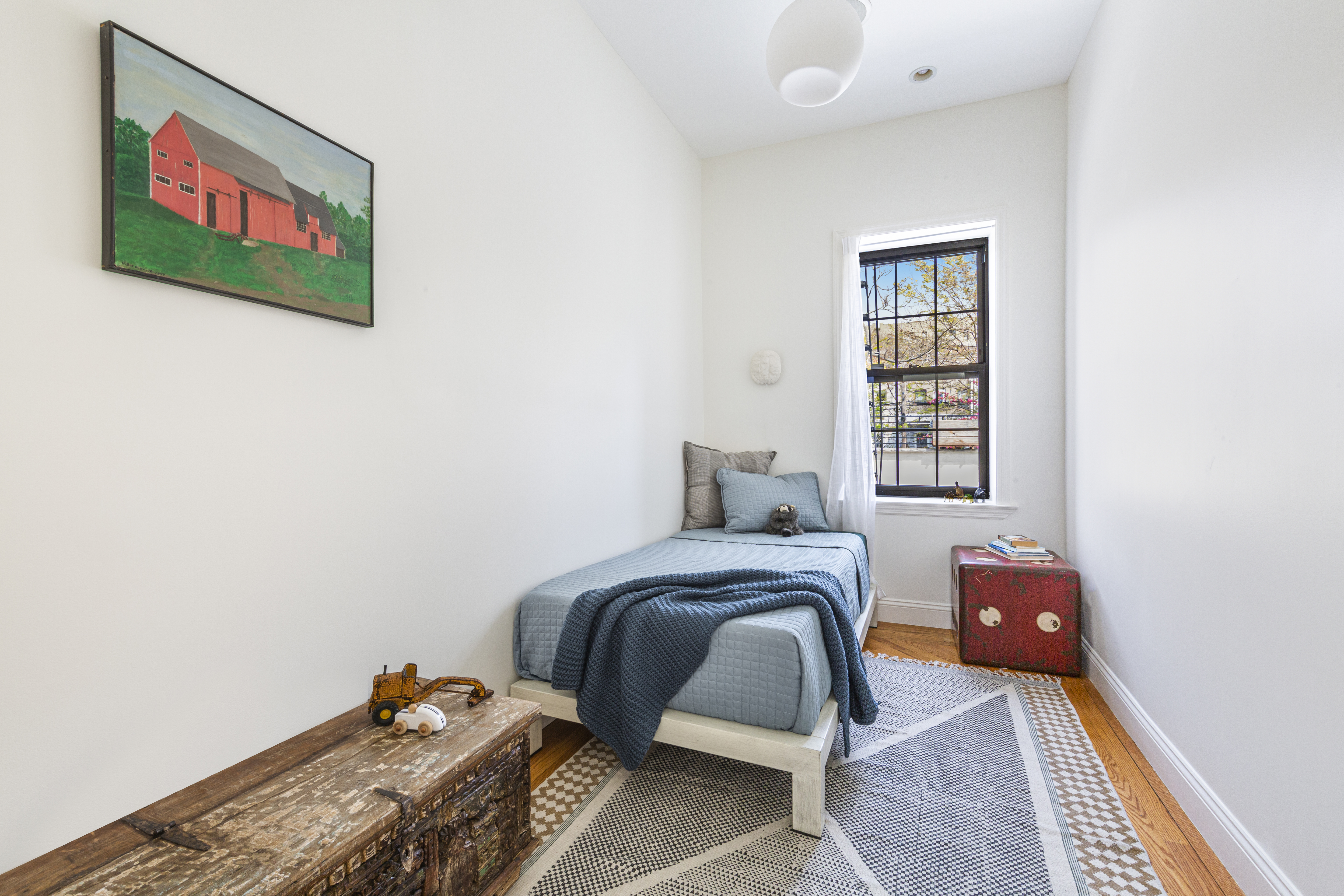 1041 President Street Brooklyn, NY 11225 - Photo 9 of 13