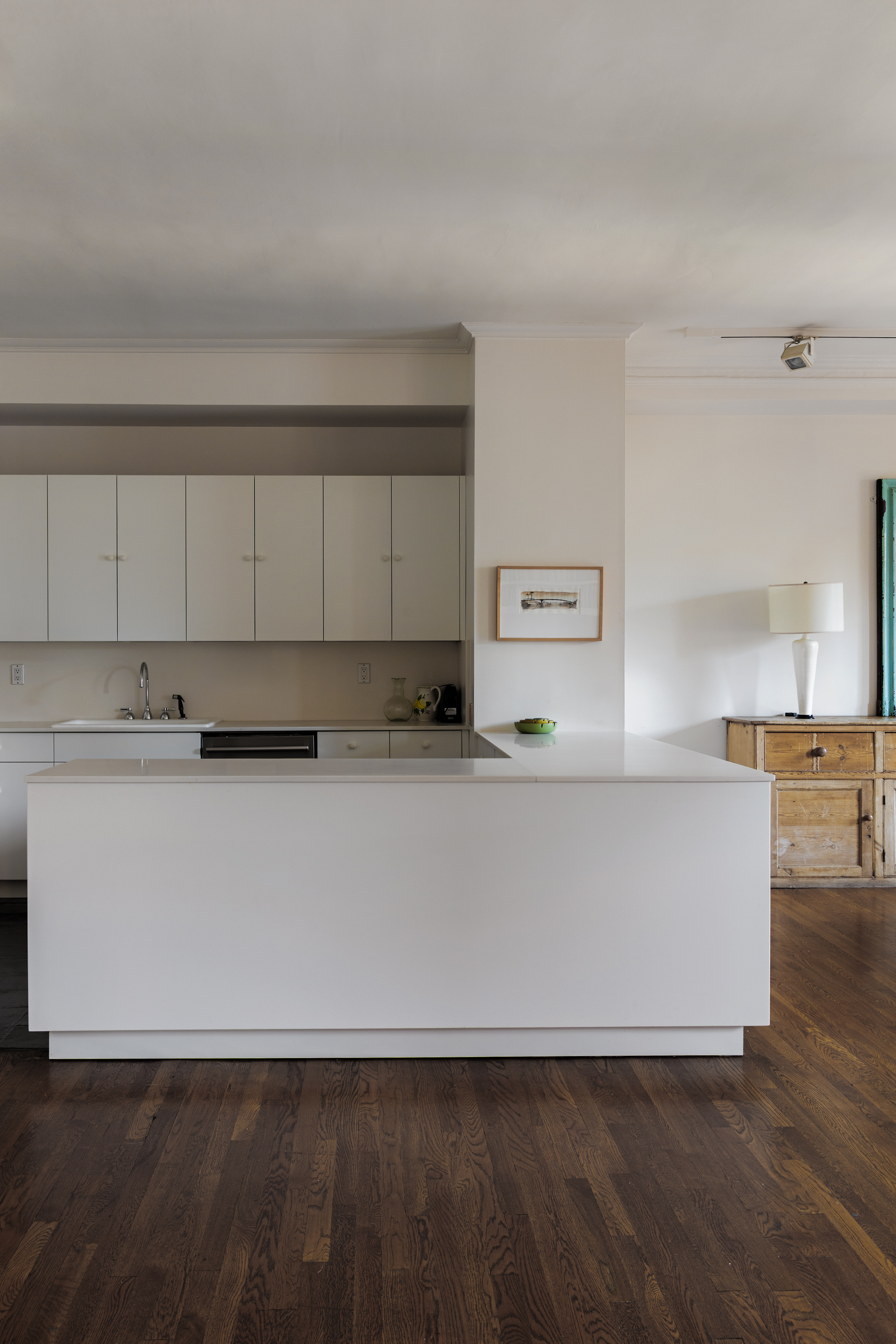 260 West Broadway, Unit 10D Manhattan, NY 10013 - Photo 6 of 20 a view of kitchen with wooden floor