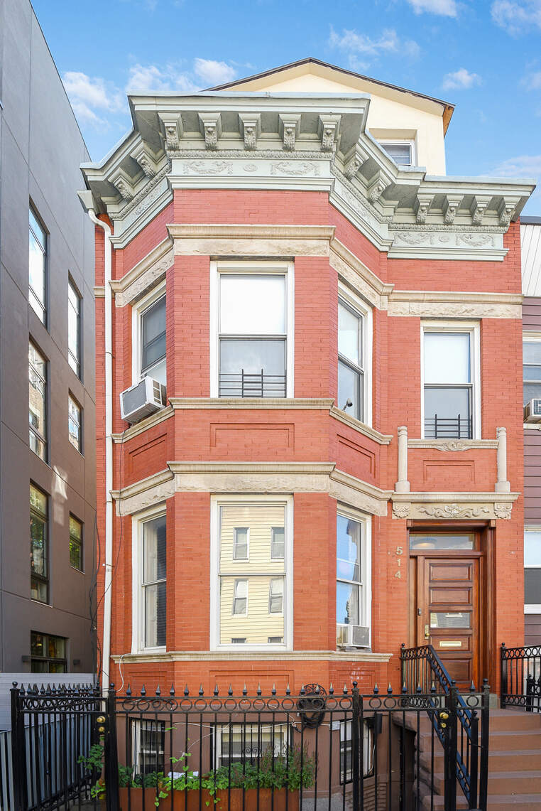 514 Hart Street, Unit PARLOR Brooklyn, NY 11221 - Photo 9 of 9 a front view of a building