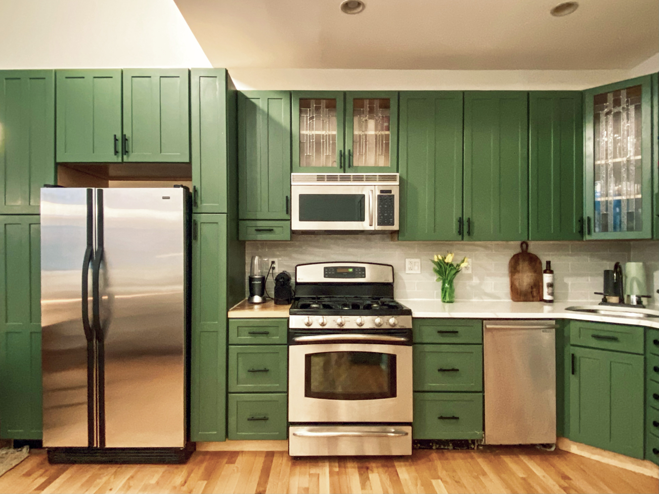 60 Court Street, Unit 2L Brooklyn, NY 11201 - Photo 4 of 9 a kitchen with a refrigerator and a sink