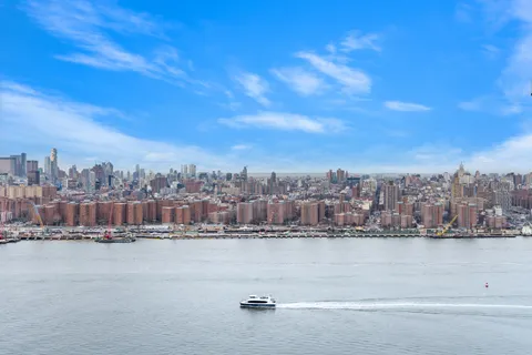 $1,350,000 | 22 North 6th Street, Unit PH4A | Williamsburg