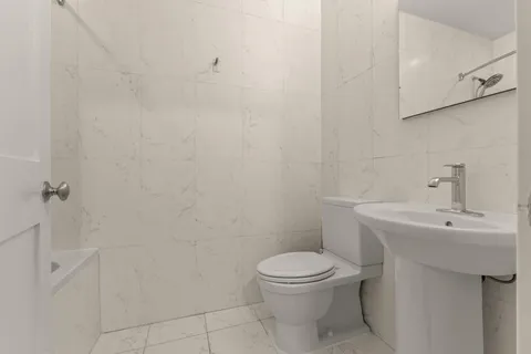 $399,000 | 555 Lenox Avenue, Unit 4B | Central Harlem