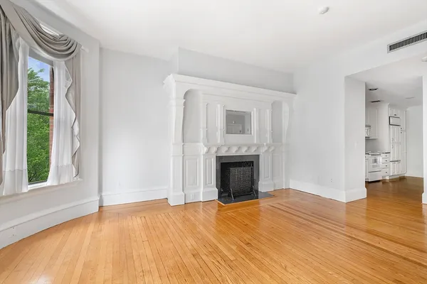 $4,650 | 403 Marlborough Street, Unit 4, Boston, MA 02115