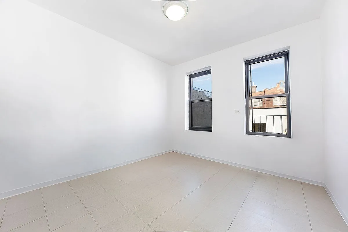 195 South 4th Street, Unit F1 Brooklyn, NY 11360 - Photo 10 of 13