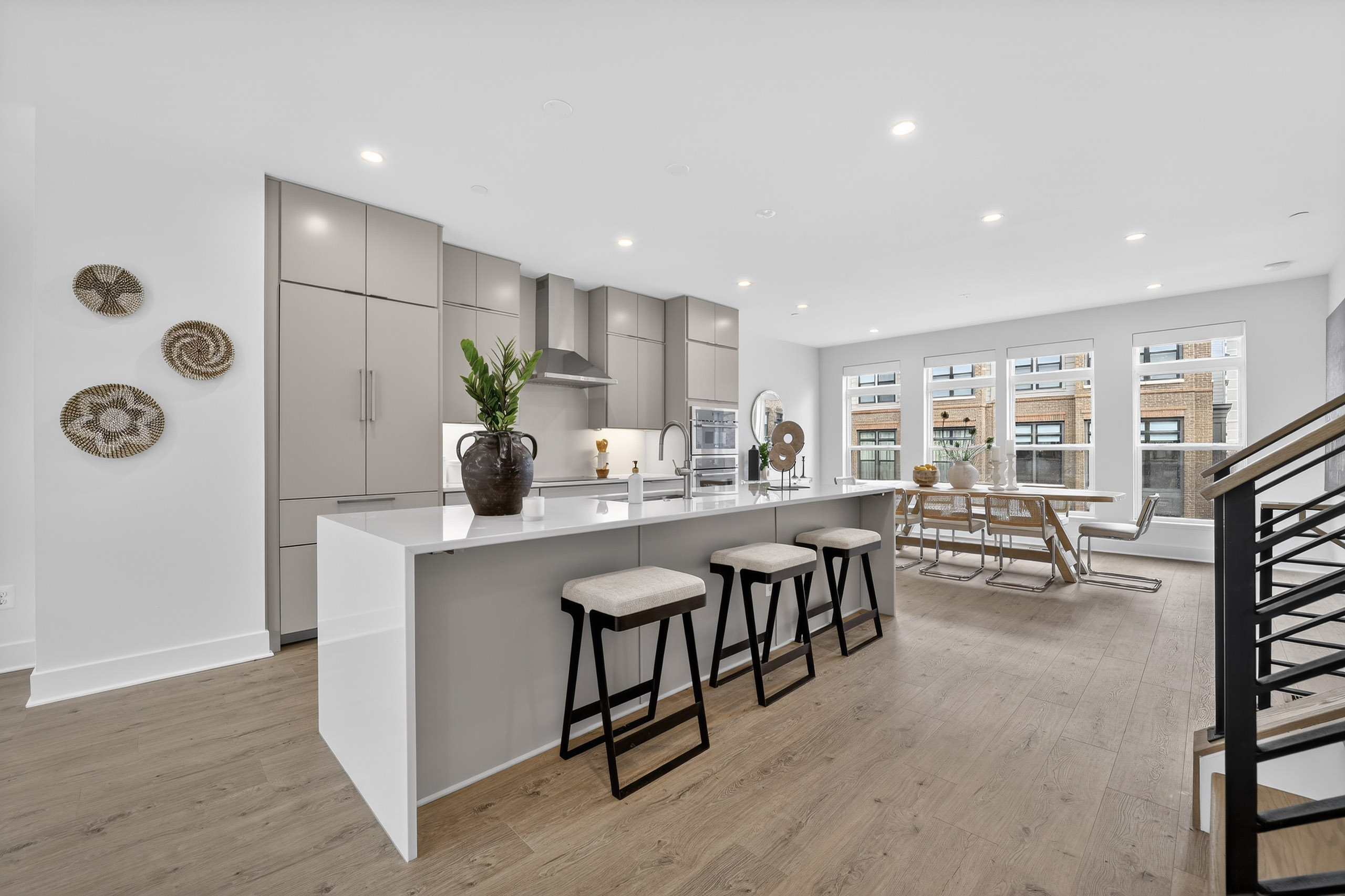 5348 Zenith Overlook Bethesda, MD 20816 - Photo 5 of 31