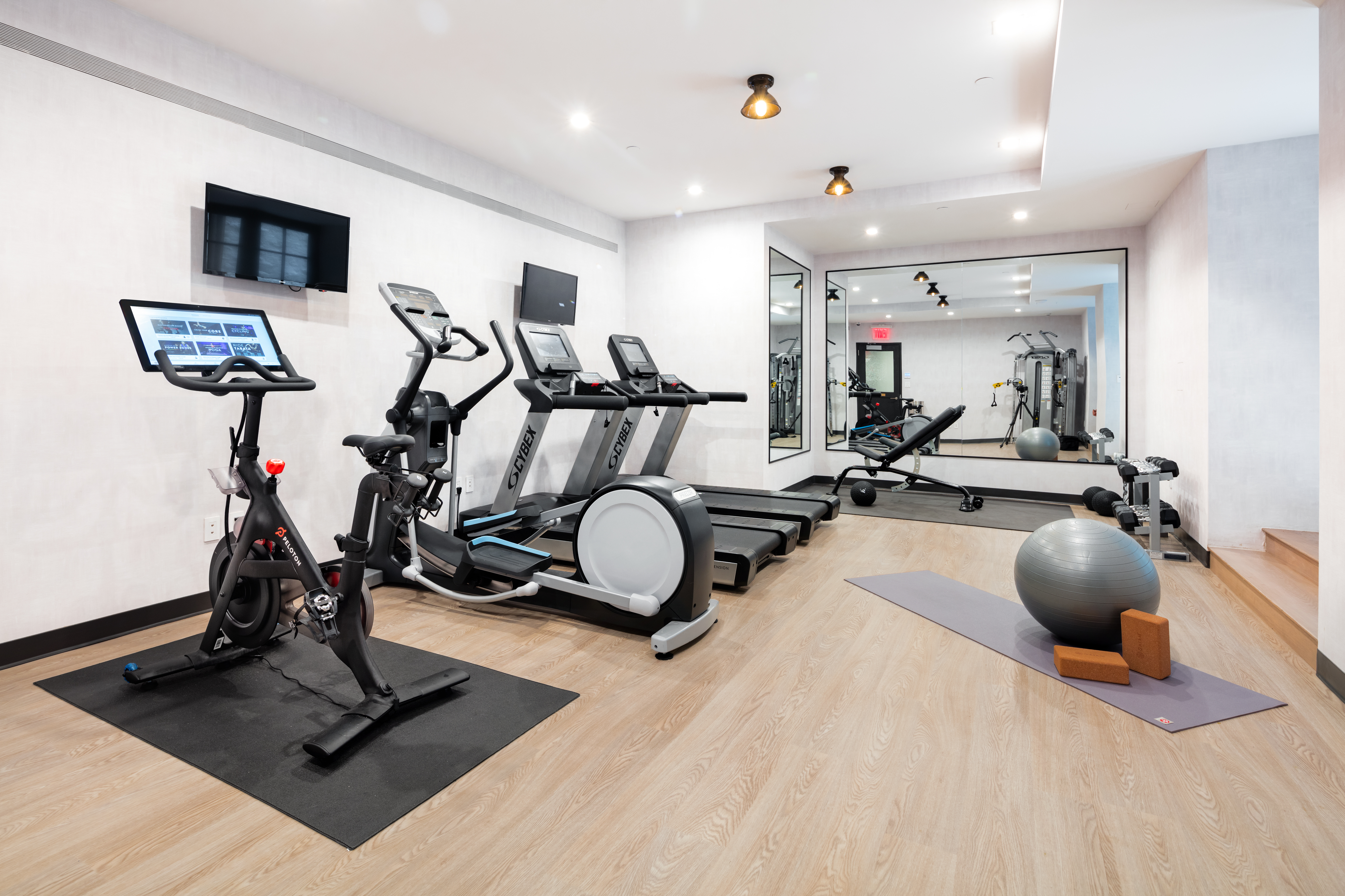 245 East 78th Street, Unit 5A Manhattan, NY 10075 - Photo 13 of 14 a view of a room with gym equipment