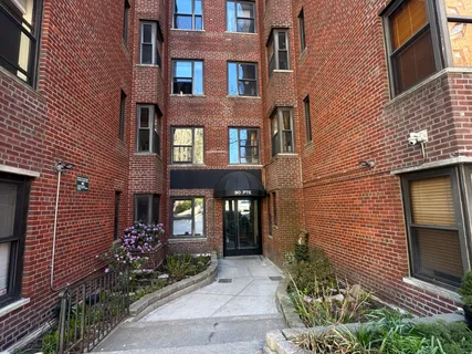 $295,000 | 90 Park Terrace East, Unit 3B | Inwood