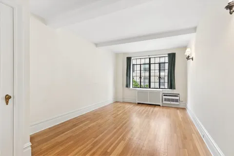 $1,350,000 | 444 East 52nd Street, Unit 3C | Midtown East