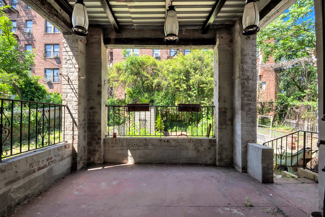 407 Lincoln Road Brooklyn, NY 11225 - Photo 7 of 10