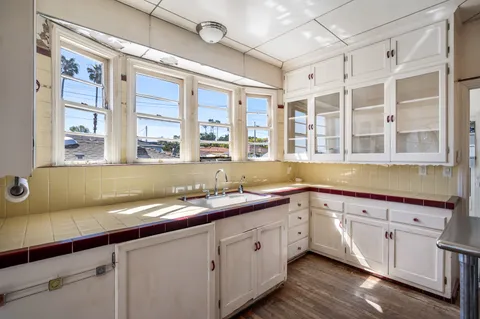 $875,000 | 1331 South Beacon Street, San Pedro, CA 90731