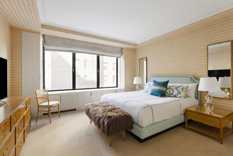 $4,295,000 | 10 Gracie Square, Unit 8D | Upper East Side