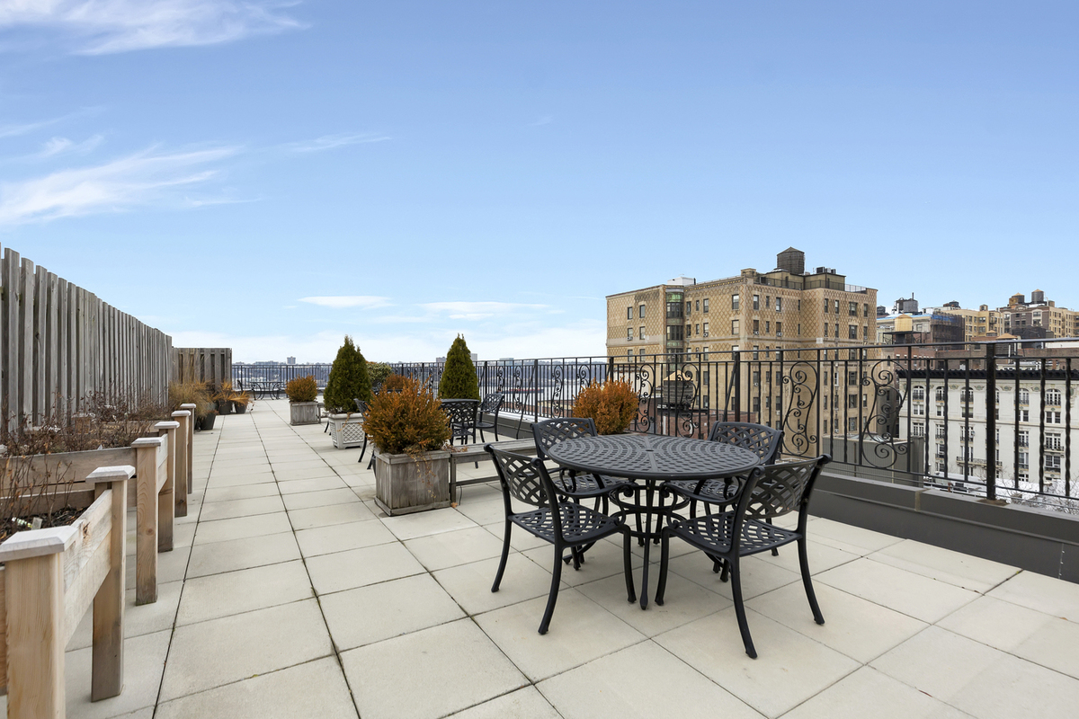 310 West 97th Street, Unit 21 Manhattan, NY 10025 - Photo 1 of 19