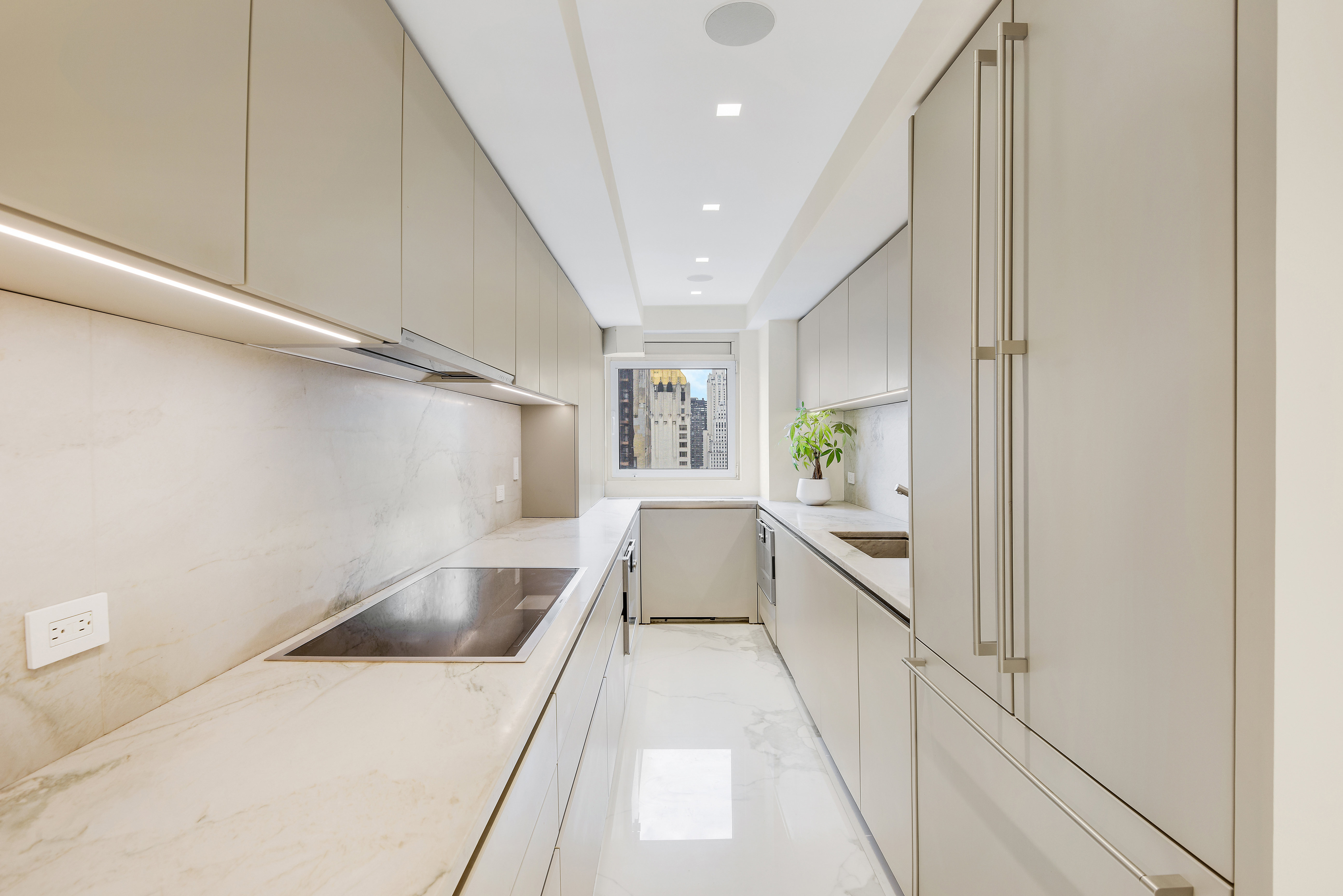 200 Central Park South, Unit 35A Manhattan, NY 10019 - Photo 7 of 27