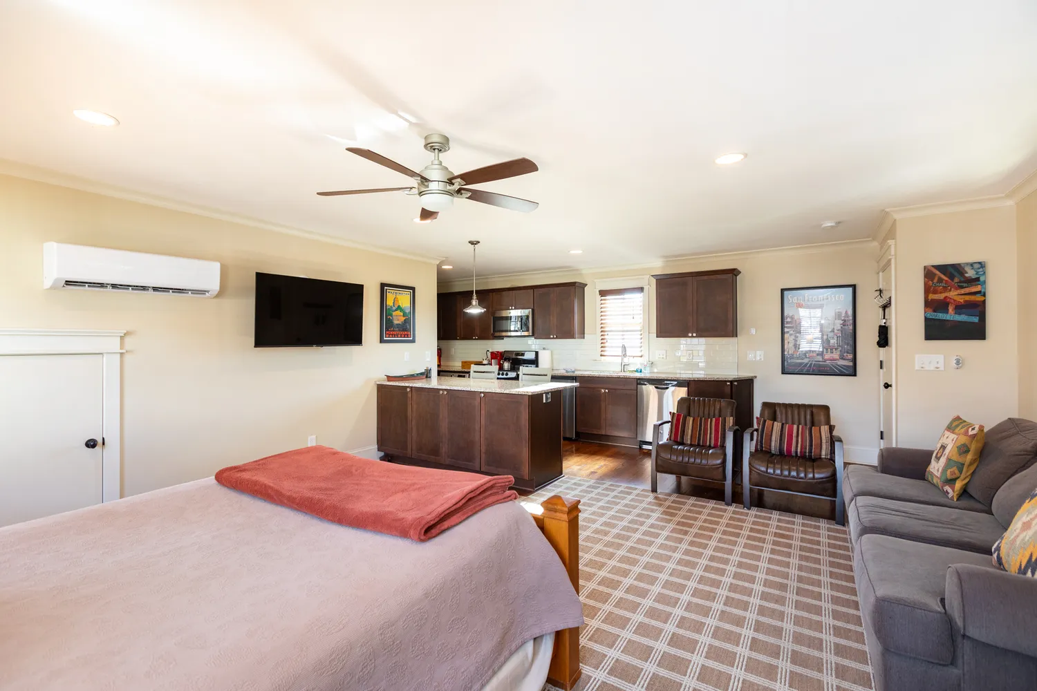 $1,595,000 | 2852 Attaberry Drive, Charlotte, NC 28205