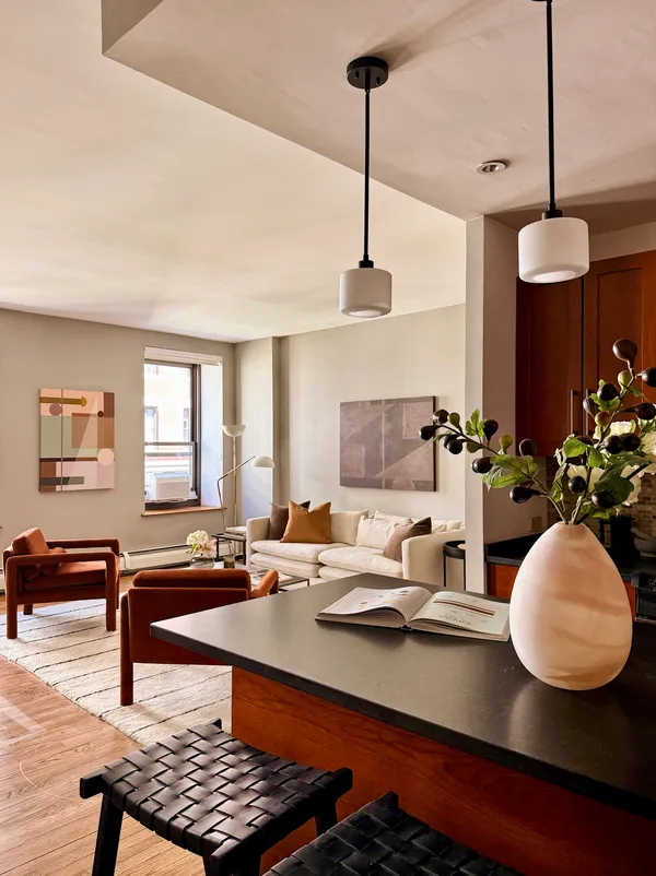 $949,000 | 305 West 98th Street, Unit 4AN | Upper West Side