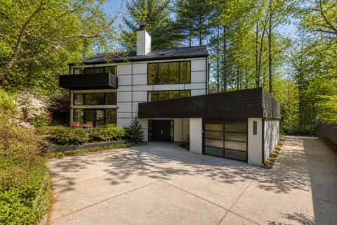 $2,750,000 | 2710 Brandywine Street Northwest, Washington, DC 20008