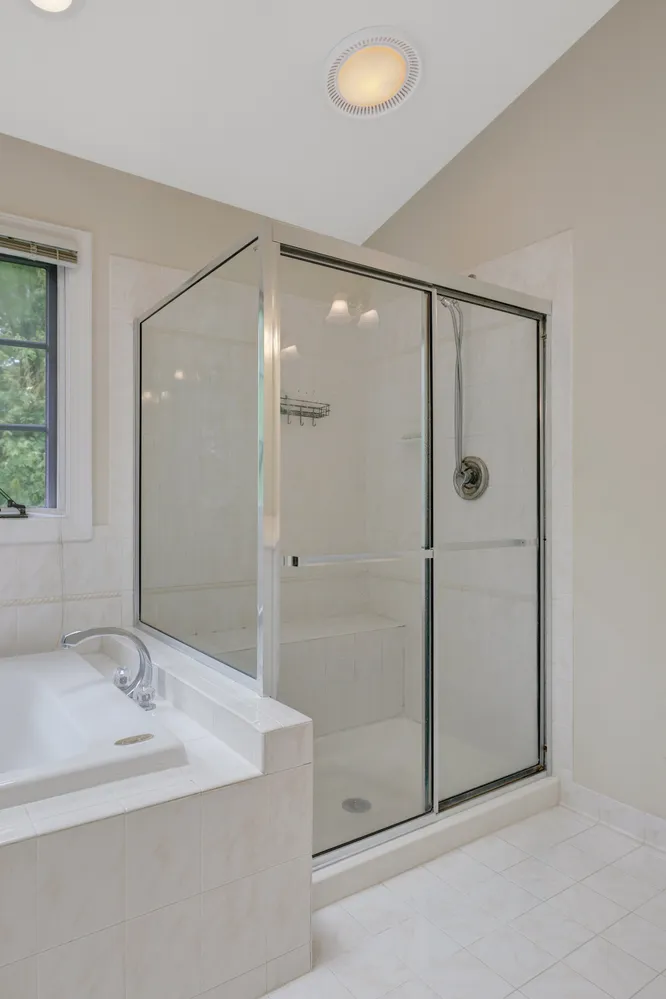 $1,350,000 | 9927 Miles Stone Court, Vienna, VA 22181