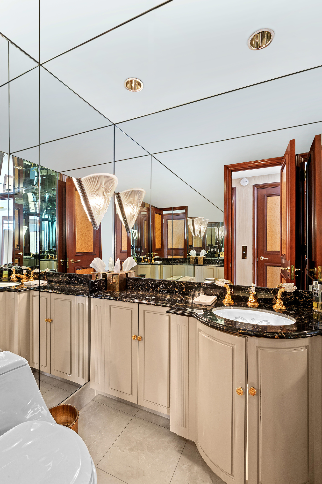 860 United Nations Plaza, Unit 31/32D Manhattan, NY 10017 - Photo 13 of 15