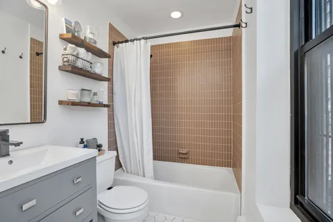 $1,399,000 | 255 West 95th Street, Unit 6D | Upper West Side