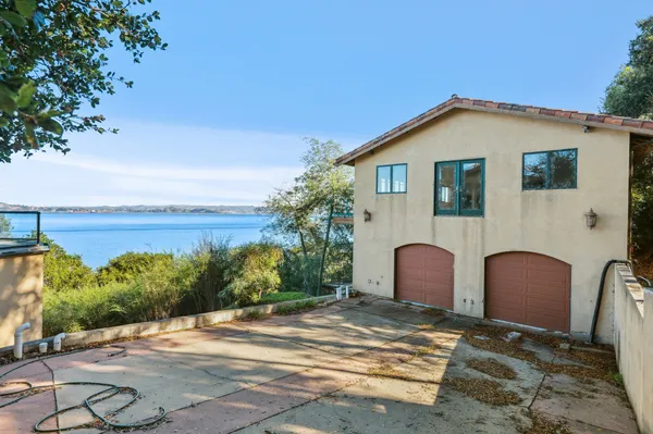 $12,000,000 | 3680 Paradise Drive, Belvedere Tiburon, CA 94920