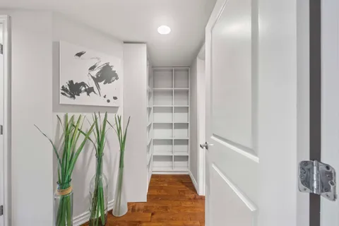 Contact Agent | 7100 Alvern Street, Unit 311, Los Angeles, CA 90045