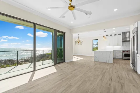 $3,950,000 | 422 South Ocean Drive, Hutchinson Island, FL 34949