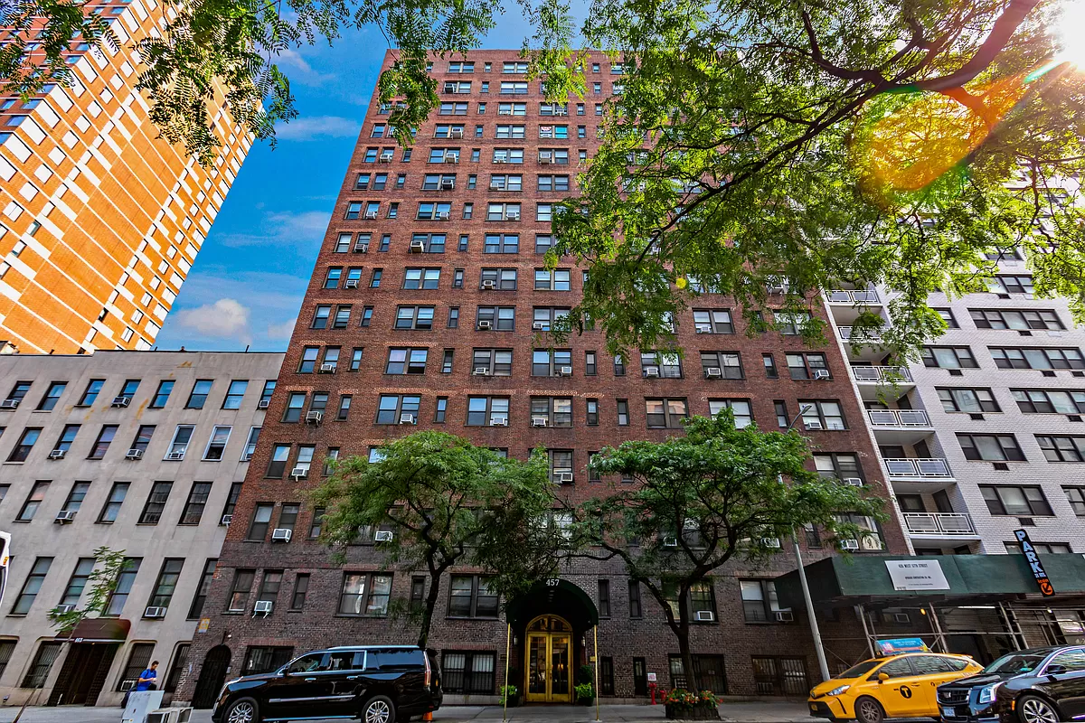 457 West 57th Street, Unit 912 Manhattan, NY 10019 - Photo 10 of 11
