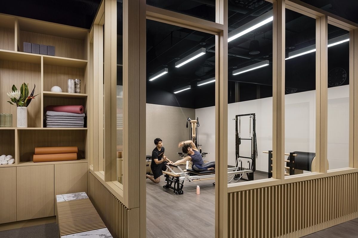 100 Barclay Street, Unit 20D Manhattan, NY 10007 - Photo 28 of 32 a view of a hallway to a livingroom with furniture and floor to ceiling window