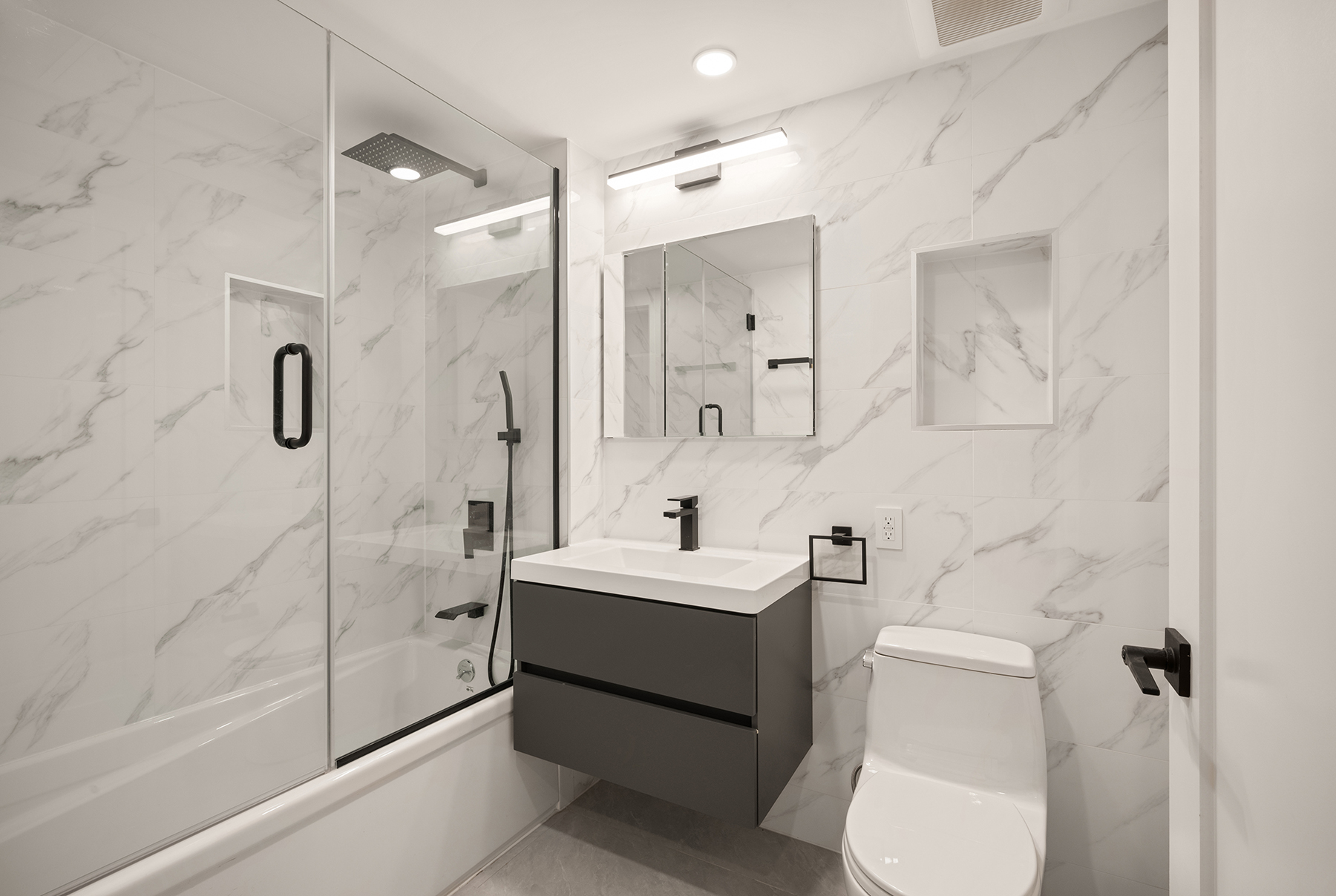 59 West 70th Street, Unit 2 Manhattan, NY 10023 - Photo 13 of 16 Gallery Image 13