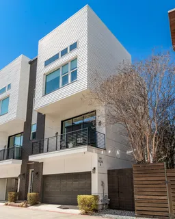 $649,000 | 381 East Greenbriar Lane, Unit 401, Dallas, TX 75208