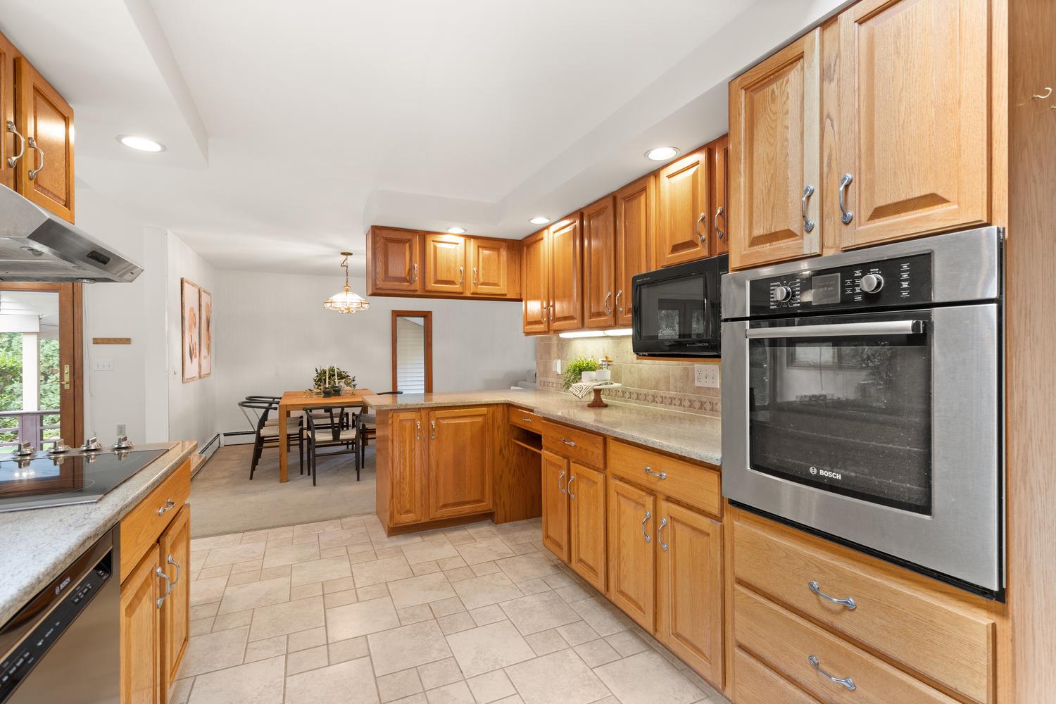 226 Peter Spring Road Concord, MA 01742 - Photo 6 of 20 Gallery Image 6