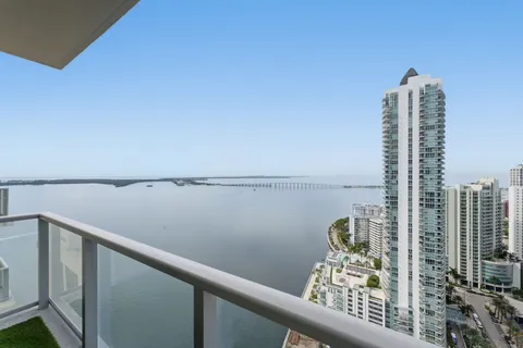 $899,000 | 1155 Brickell Bay Drive, Unit PH109, Miami, FL 33131