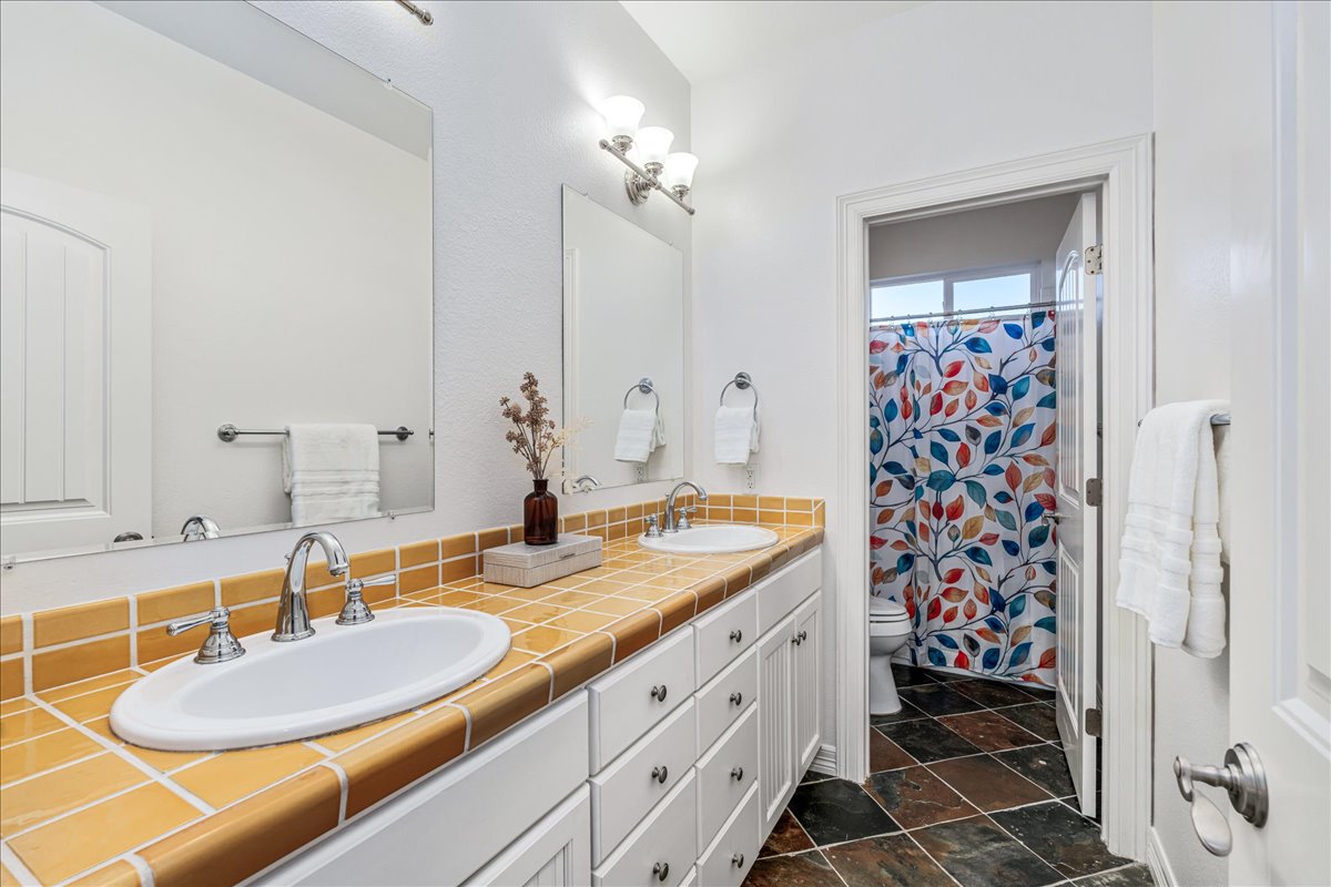 23802 Oscar Road Spicewood, TX 78669 - Photo 32 of 40 Gallery Image 32