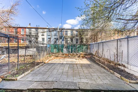 $1,100,000 | 2005 Fulton Street | Bedford-Stuyvesant