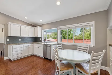 $1,049,000 | 112 Rose Petal Court, Petaluma, CA 94954