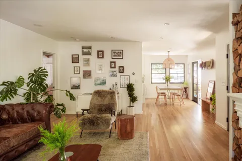 $1,549,000 | 8421 Kirkwood Drive, Los Angeles, CA 90046