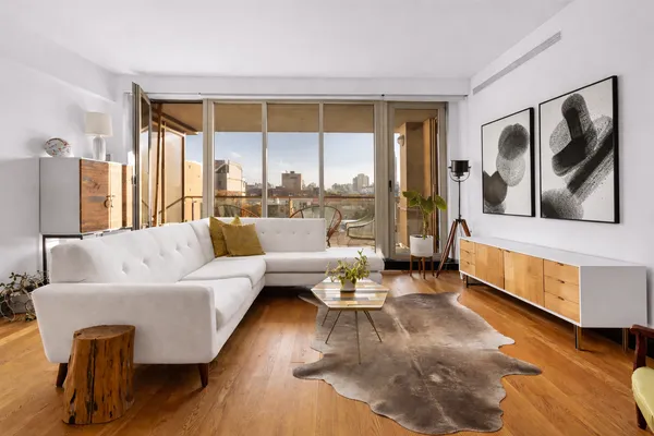 $1,950,000 | 144 North 8th Street, Unit 4B | Williamsburg