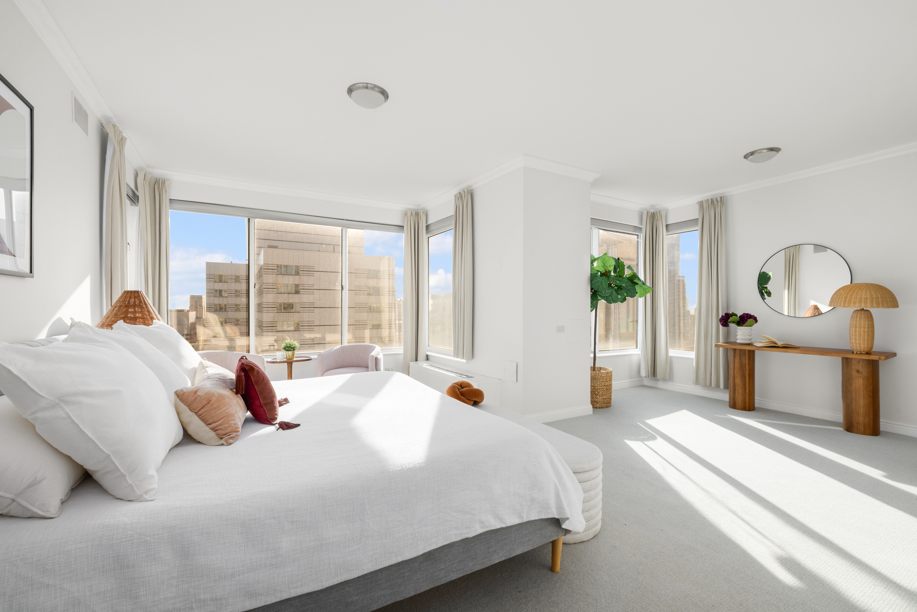 200 East 69th Street, Unit 29B Manhattan, NY 10021 - Photo 6 of 13