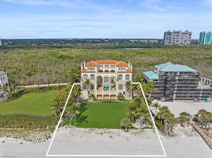 $24,000,000 | 7613 Bay Colony Drive, Naples, FL 34108