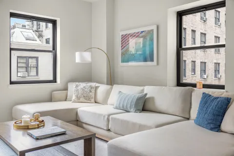 $945,000 | 253 West 73rd Street, Unit 4N | Upper West Side