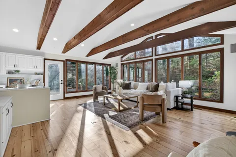 $1,350,000 | 6813 Winterberry Lane, Bethesda, MD 20817