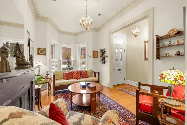 $1,850,000 | 2021 N Street Northwest, Washington, DC 20036