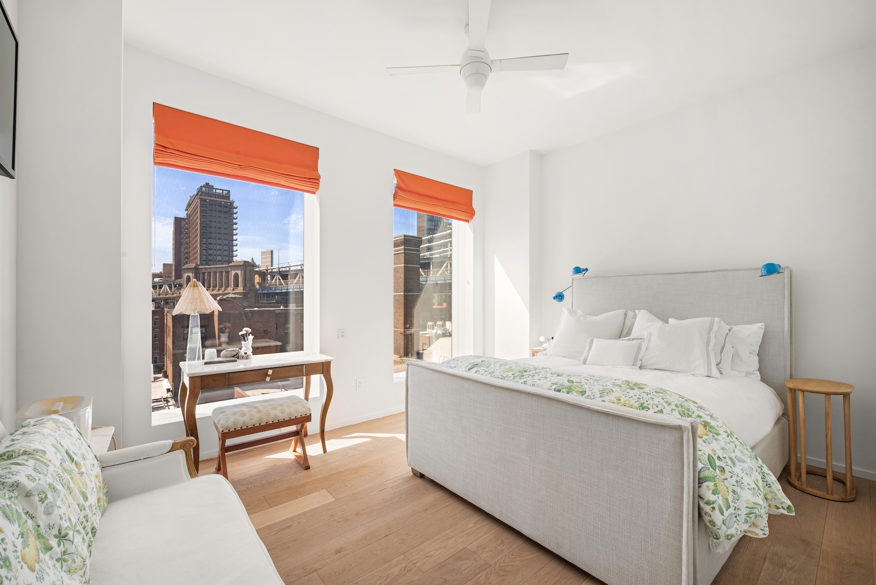 1 John Street, Unit 9D Brooklyn, NY 11201 - Photo 8 of 20 a room with a bed and a couch