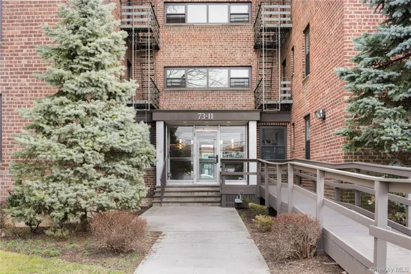 $245,000 | 73-11 Bell Boulevard, Unit 2C | Oakland Gardens