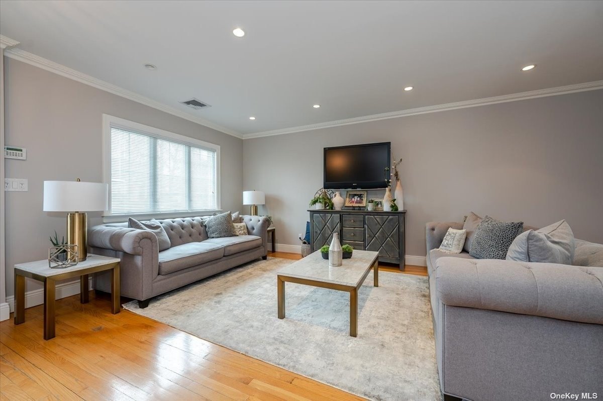 3-34 149th Place Queens, NY 11357 - Photo 7 of 30