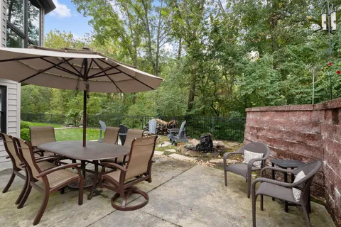 $1,995,000 | 13352 Weston Park Drive, St. Louis, MO 63131