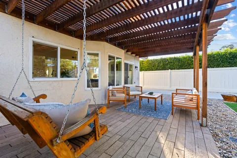 $1,448,000 | 1744 Willowspring Drive North, Encinitas, CA 92024