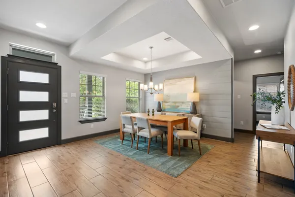 $949,500 | 1614 South College Street, Georgetown, TX 78626